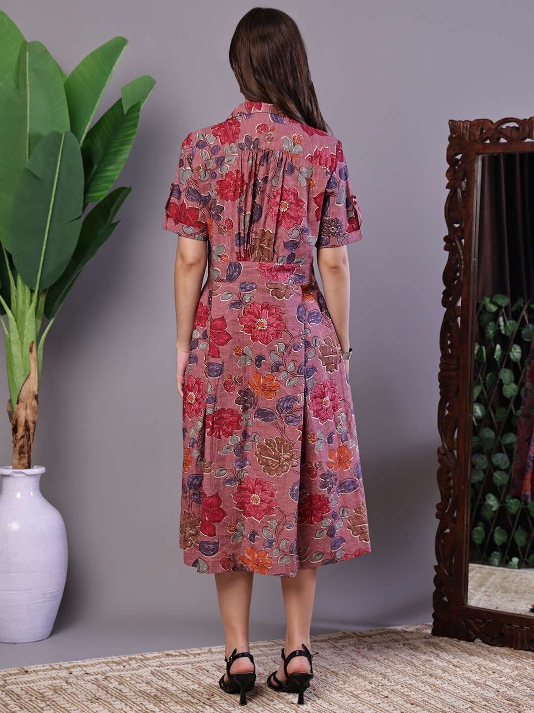 Women's Pink Floral Cotton Pleated Midi Dress with Collar - Image 2
